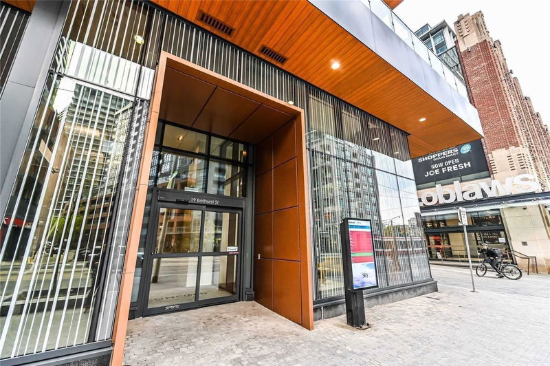 Preview image for 19 Bathurst St #2015, Toronto