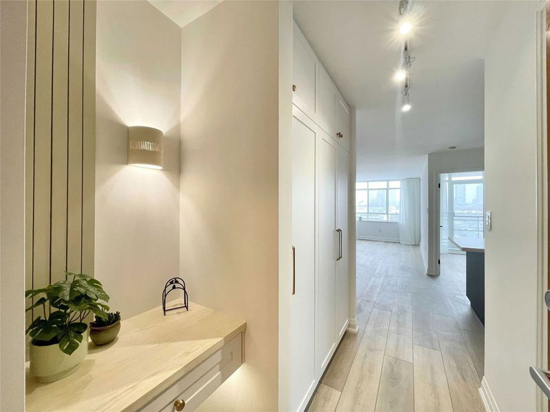 Preview image for 80 Mill St #801, Toronto