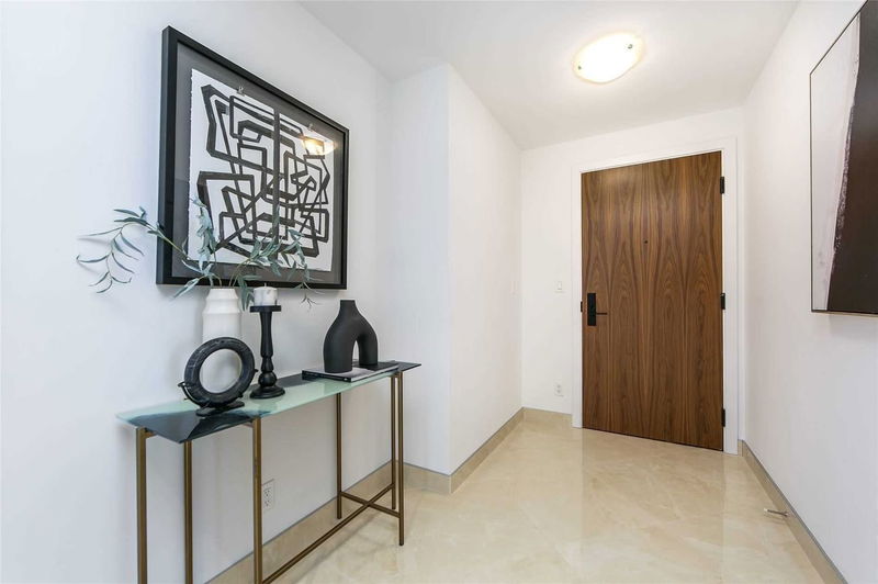 Preview image for 99 Foxbar Rd #2502, Toronto