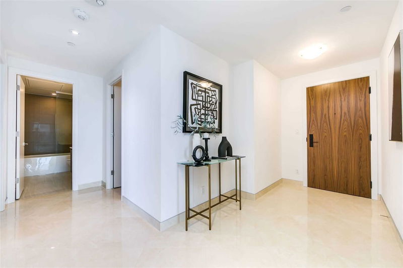 Preview image for 99 Foxbar Rd #2502, Toronto