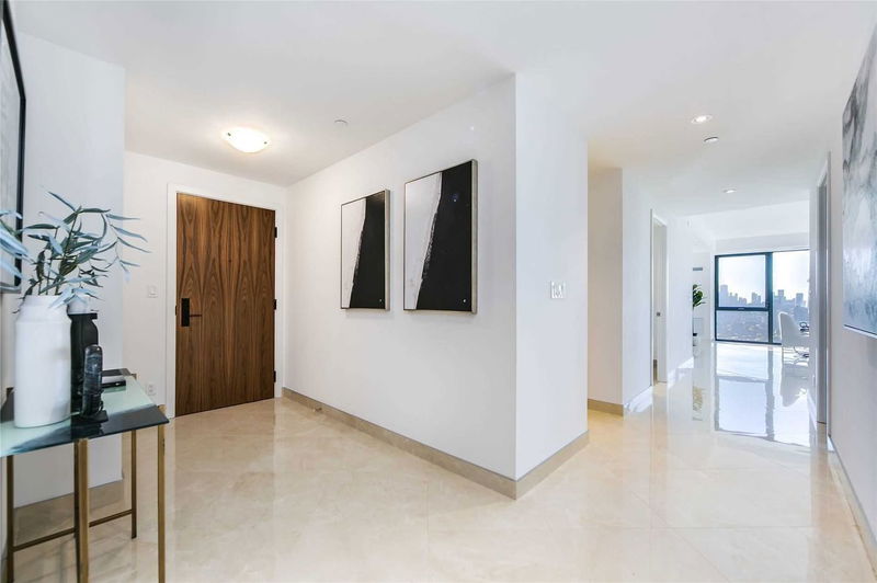 Preview image for 99 Foxbar Rd #2502, Toronto