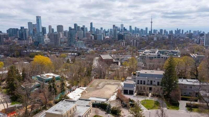 Preview image for 21 Ardwold Gate, Toronto