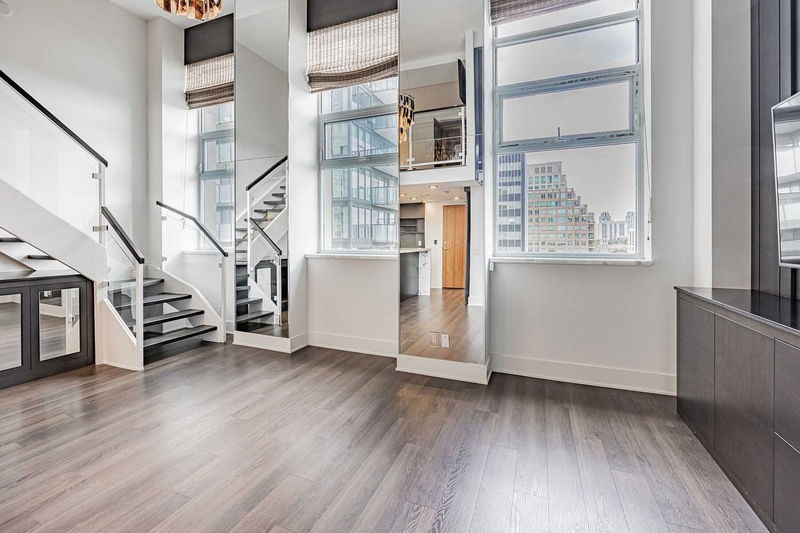 Preview image for 111 St Clair Ave W #923, Toronto