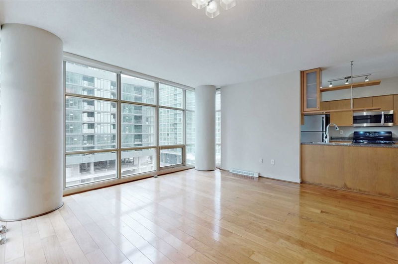 Preview image for 10 Navy Wharf Crt #803, Toronto