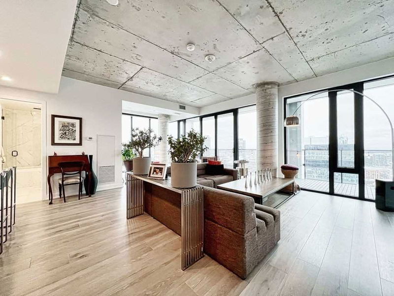 Preview image for 55 Ontario St #2403, Toronto