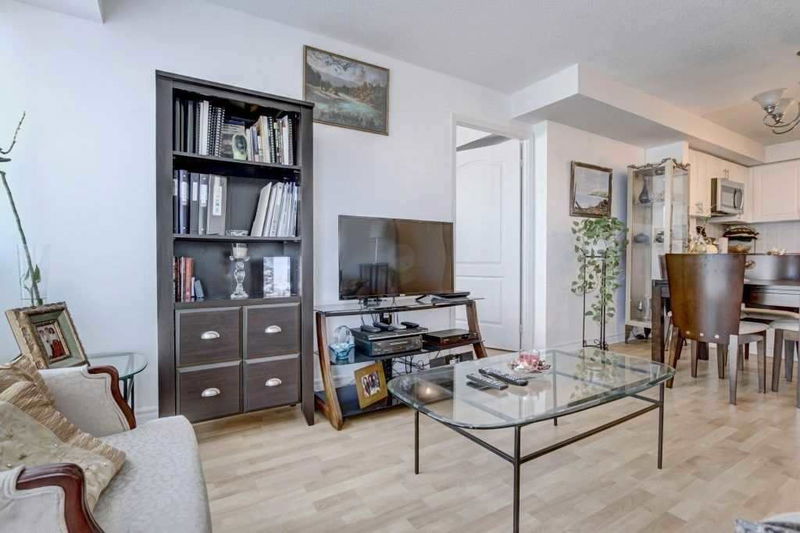 Preview image for 935 Sheppard Ave W #312, Toronto