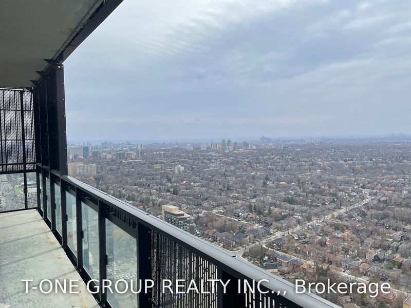 Preview image for 8 Eglinton Ave E #4102, Toronto