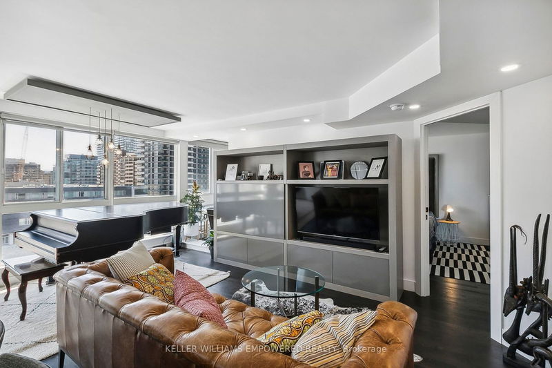 Preview image for 7 Broadway Ave #701, Toronto