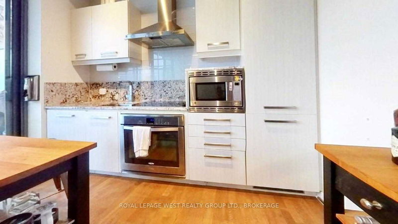 Preview image for 15 Beverley St #503, Toronto