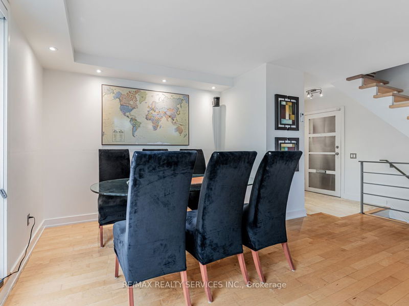 Preview image for 28 Admiral Rd #6, Toronto