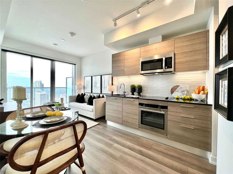 Preview image for 3 Gloucester St #3703, Toronto