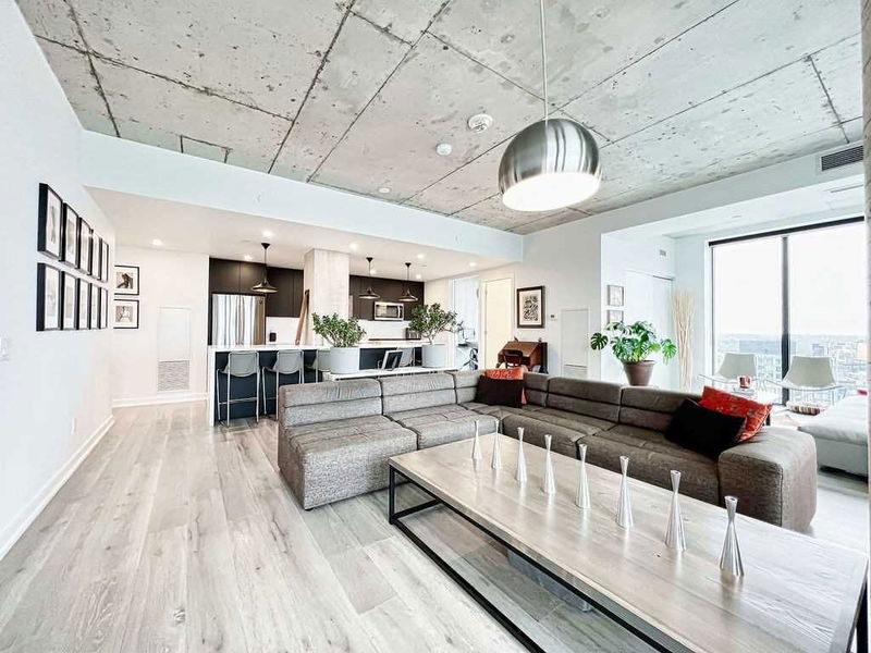 Preview image for 55 Ontario St #2403, Toronto