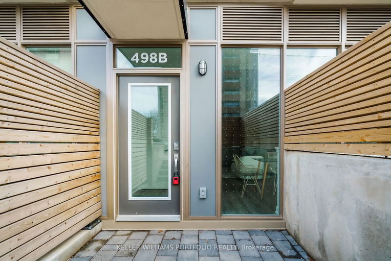 Preview image for 498B Eglinton Ave E, Toronto