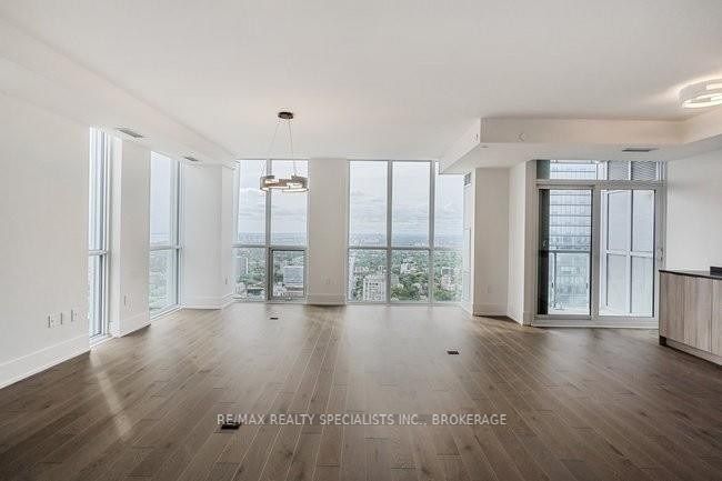 Preview image for 1 Yorkville Ave #5101, Toronto