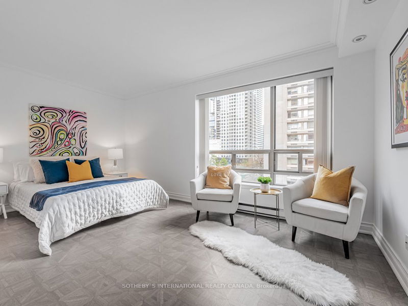 Preview image for 1132 Bay St #802, Toronto