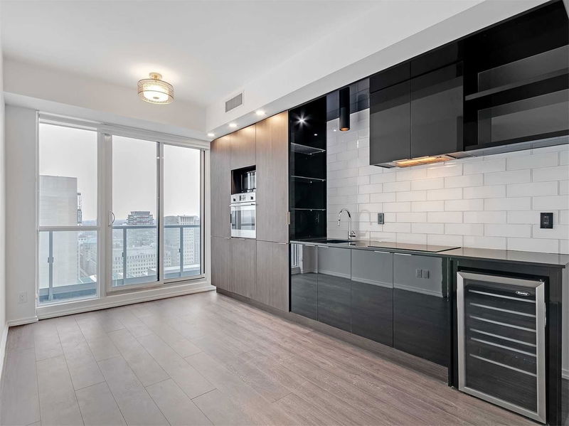 Preview image for 70 Temperance St #2612, Toronto