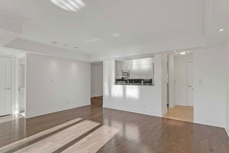 Preview image for 2 Roxborough St E #306, Toronto