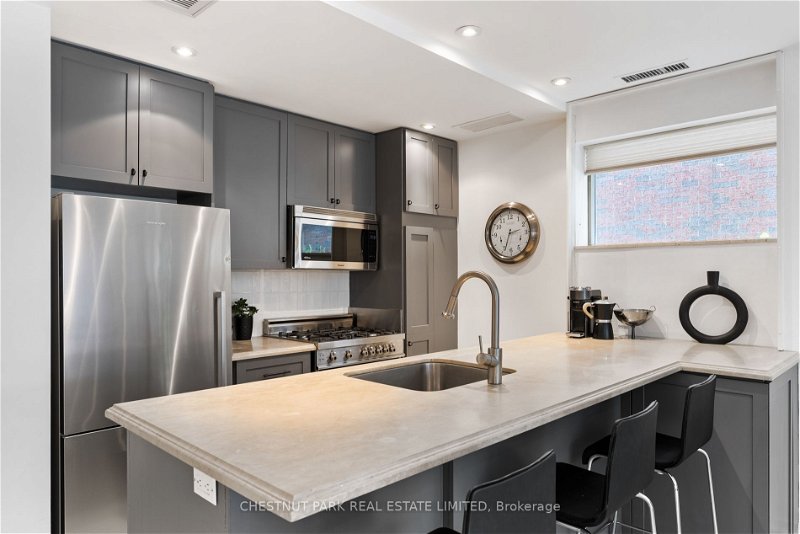 Preview image for 33 Price St #1, Toronto