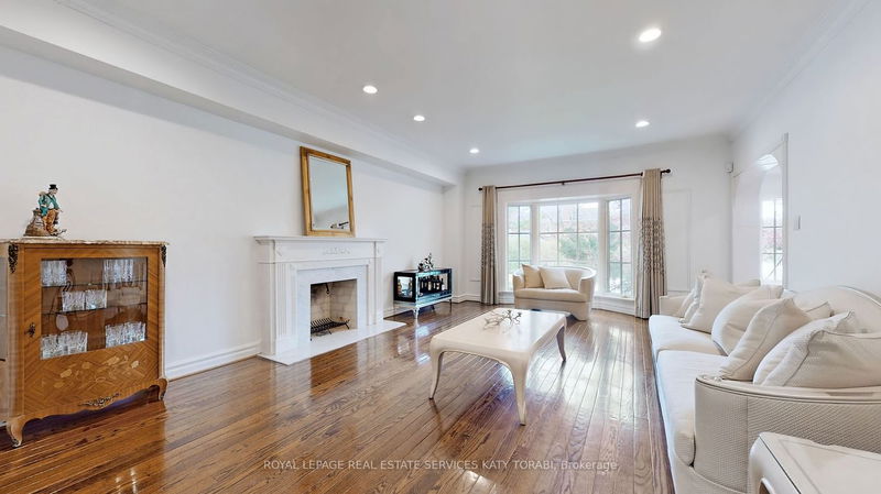 Preview image for 218 Owen Blvd, Toronto