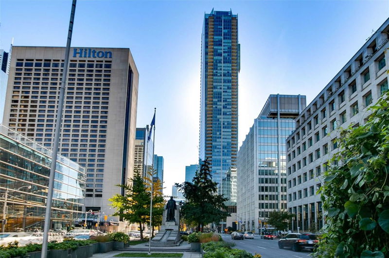 Preview image for 180 University Ave #5506, Toronto