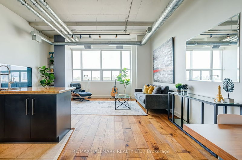 Preview image for 700 King St W #Lph01, Toronto