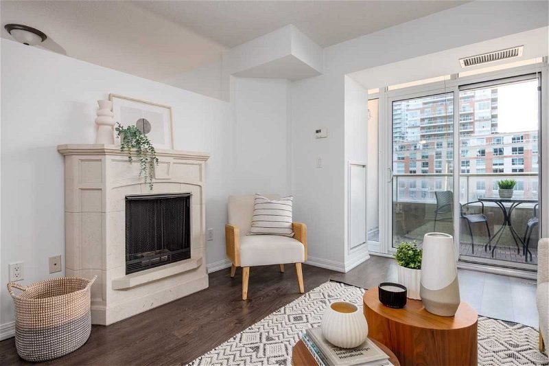 Preview image for 65 East Liberty St #425, Toronto