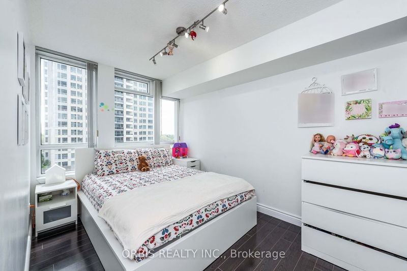 Preview image for 2 Rean Dr #808, Toronto