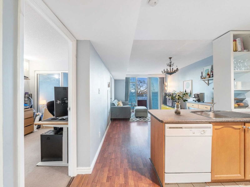 Preview image for 650 Queens Quay W #608, Toronto