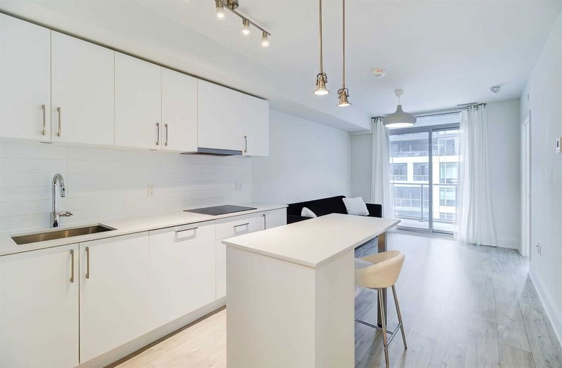 Preview image for 27 Bathurst St #616, Toronto