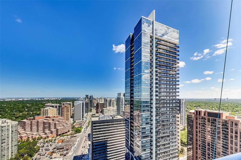 Preview image for 2 Anndale Dr #Ph02, Toronto