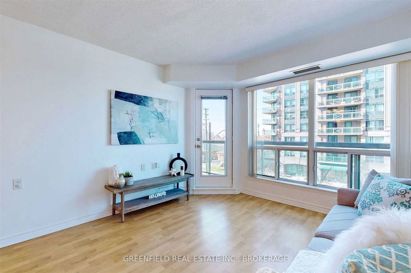 Preview image for 935 Sheppard Ave W #312, Toronto