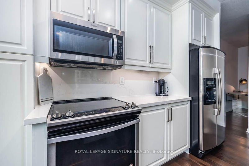 Preview image for 628 Fleet St #706, Toronto