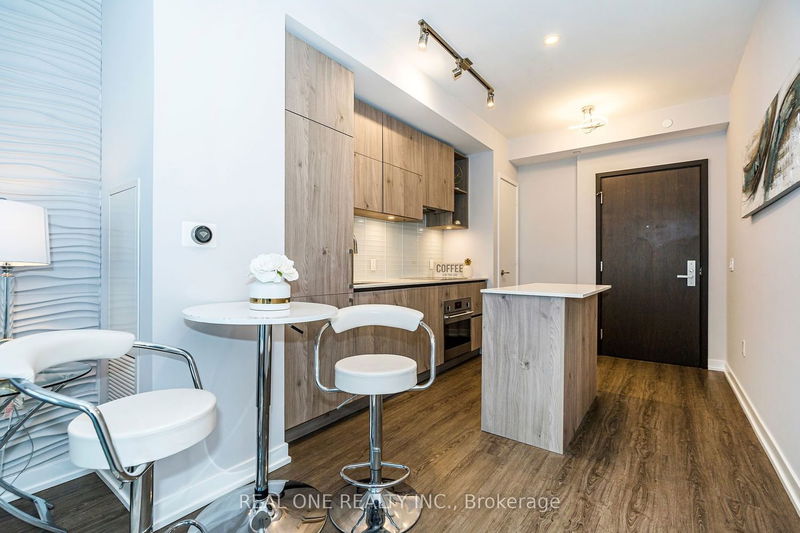 Preview image for 1 Yorkville Ave #1506, Toronto