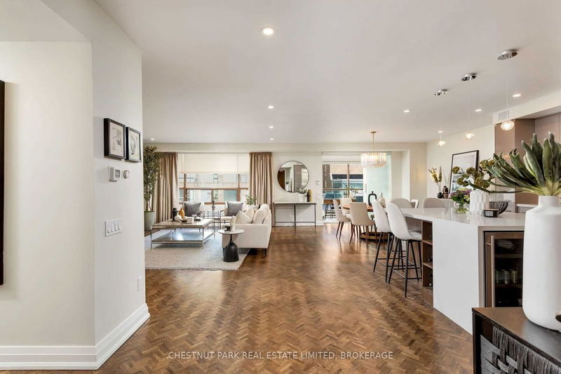 Preview image for 4 Lowther Ave #403, Toronto