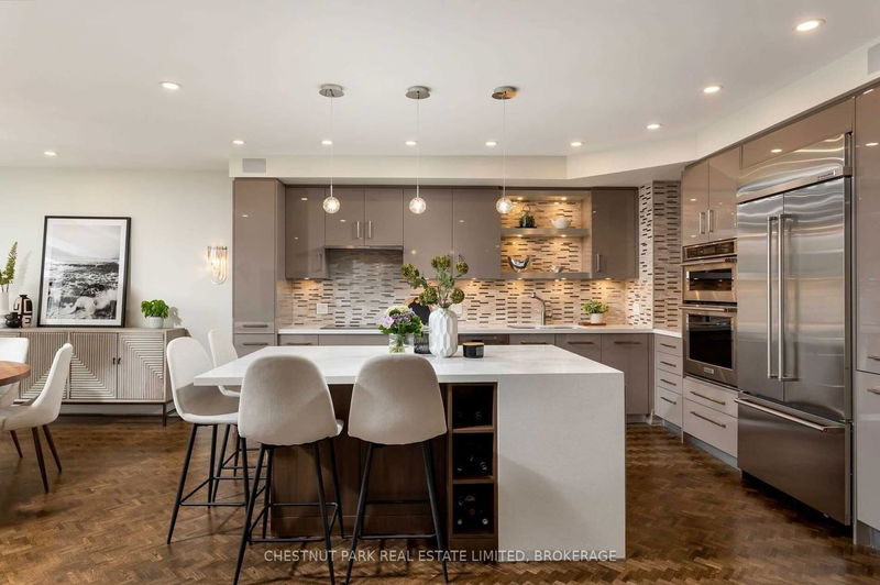 Preview image for 4 Lowther Ave #403, Toronto