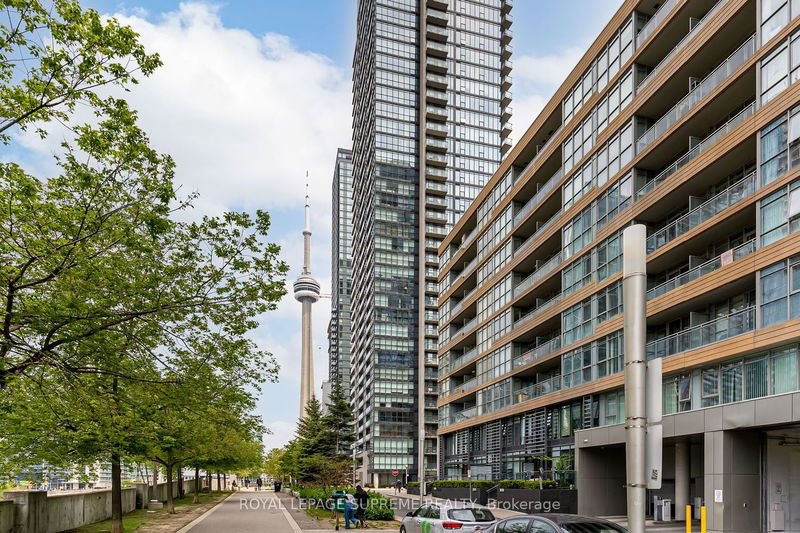 Preview image for 25 Capreol Crt #605, Toronto
