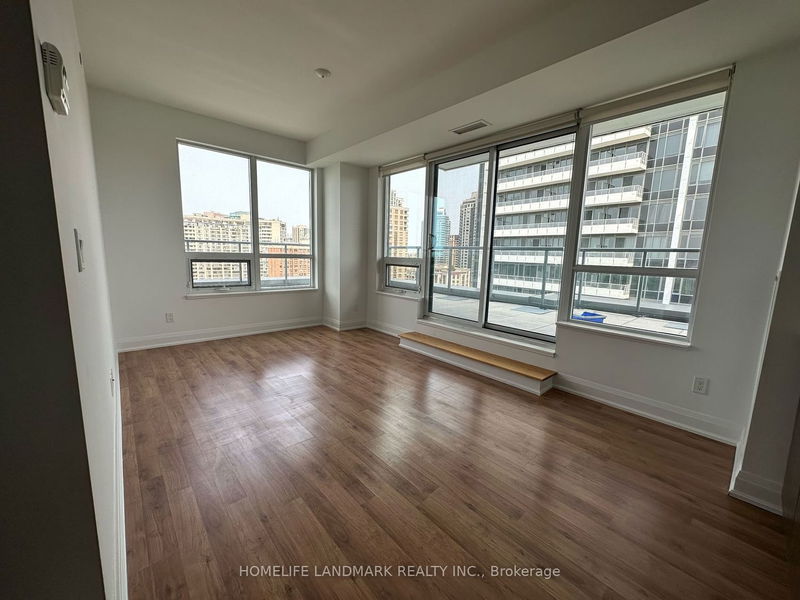 Preview image for 68 Canterbury Pl #1709, Toronto