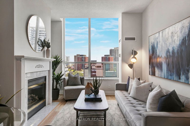 Preview image for 70 Alexander St #Ph1, Toronto