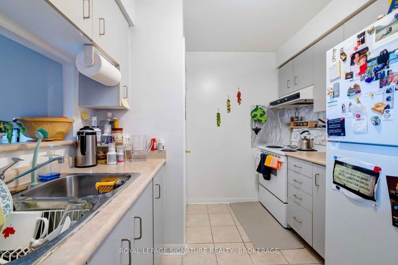Preview image for 650 Lawrence Ave W #807, Toronto