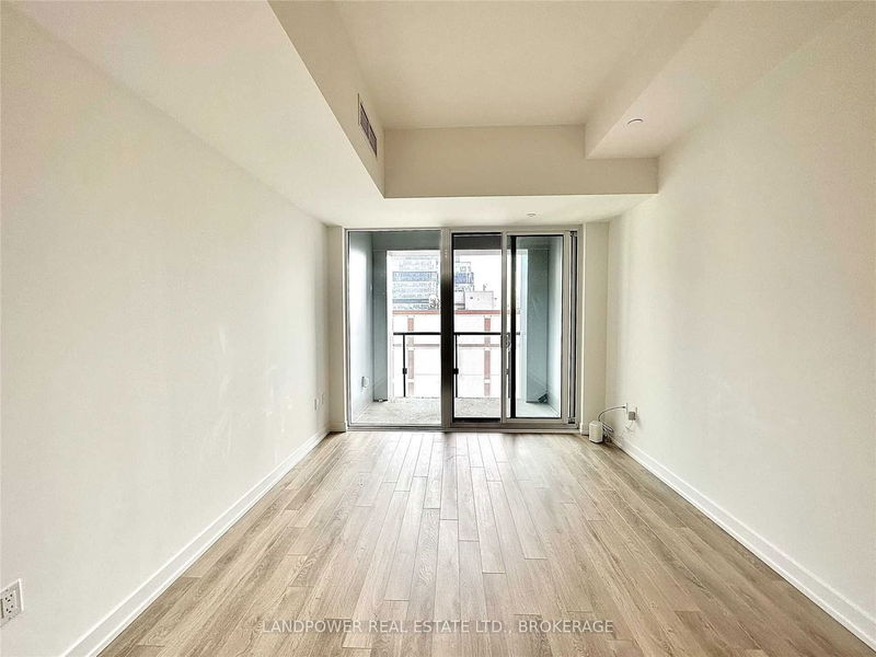 Preview image for 158 Front St E #913, Toronto