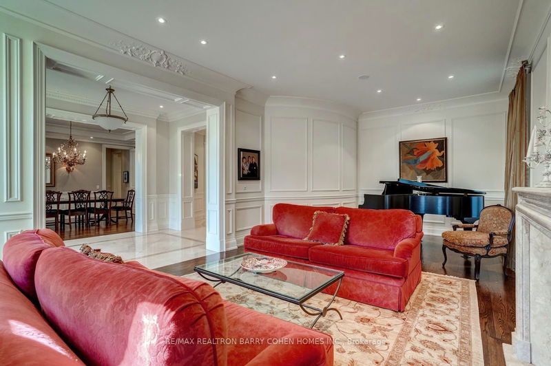Preview image for 24 Lauderdale Dr, Toronto