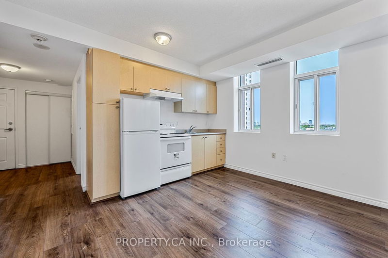 Preview image for 15 Maplewood Ave #1101, Toronto