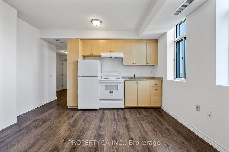 Preview image for 15 Maplewood Ave #1101, Toronto