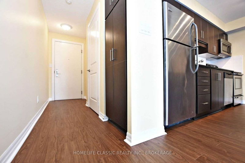Preview image for 30 Herons Hill Way #401, Toronto