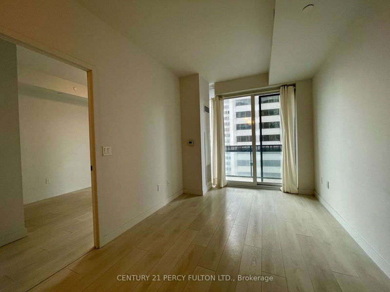 Preview image for 8 Eglinton Ave E #1303, Toronto