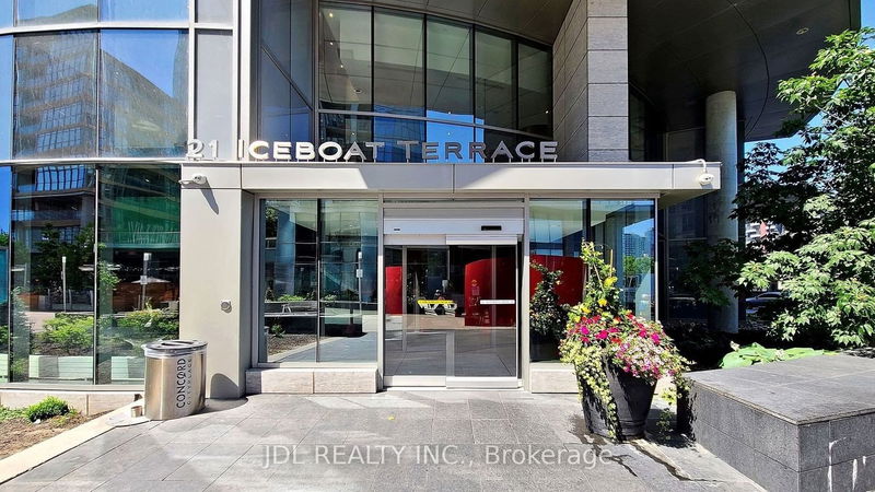 Preview image for 21 Iceboat Terr #1806, Toronto