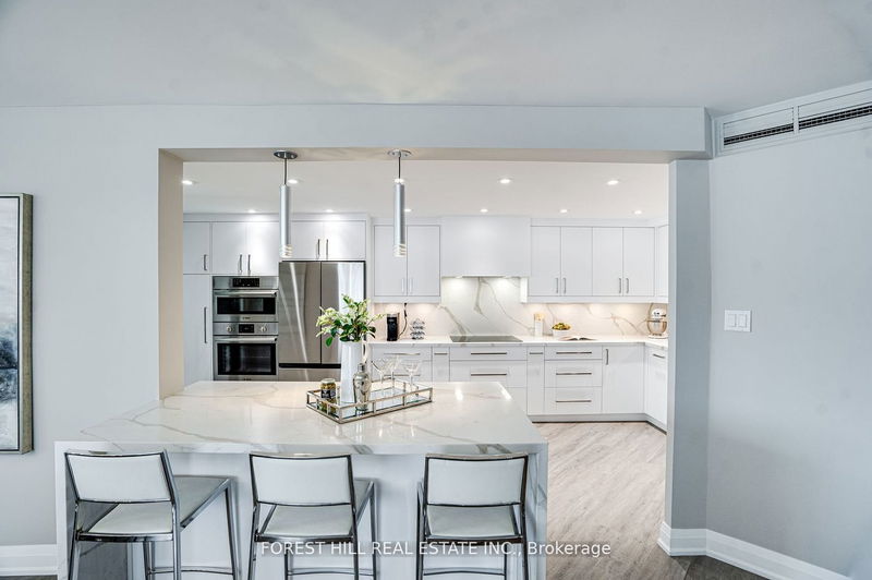 Preview image for 240 Heath St W #901, Toronto