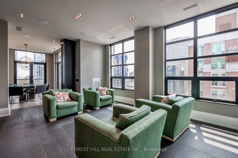 Preview image for 68 Yorkville Ave #1601, Toronto