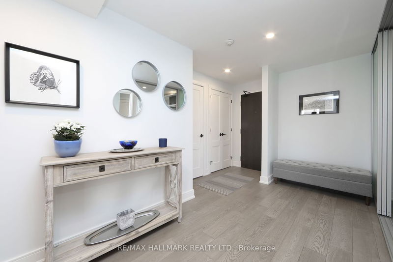 Preview image for 15 Maitland Pl #1001, Toronto