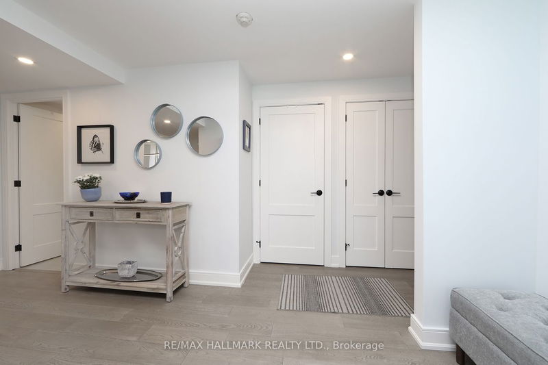 Preview image for 15 Maitland Pl #1001, Toronto